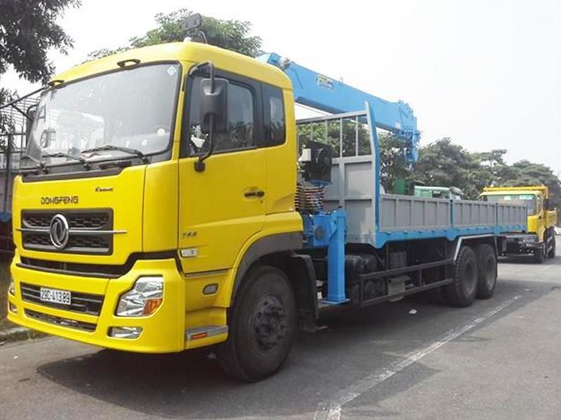 Xe tải Dongfeng gắn cẩu DongYang 7 tấn